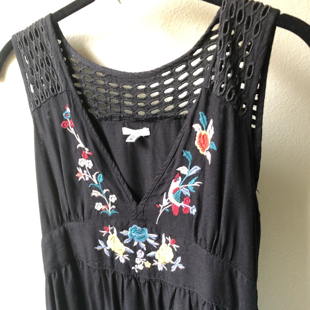 Embroidered Mini dress - Picture 5 of 6